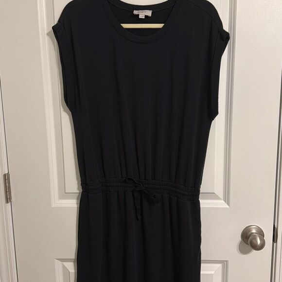 Black Cinched Waist with Pockets Dress - Picture 4 of 5